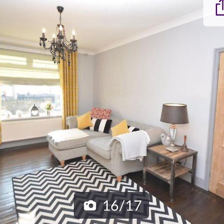 Charming 3 Bedroom House With A Warmth Character Glyn Neath Bagian luar foto