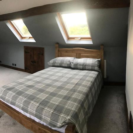 Charming 3 Bedroom House With A Warmth Character Glyn Neath Bagian luar foto